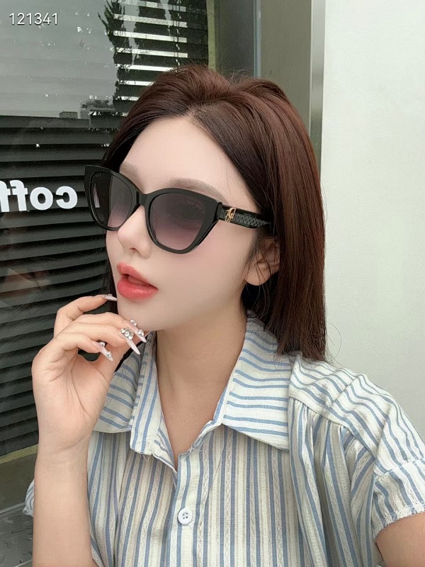 DIORMODEL:CD 8231SIZE:55, photo 1