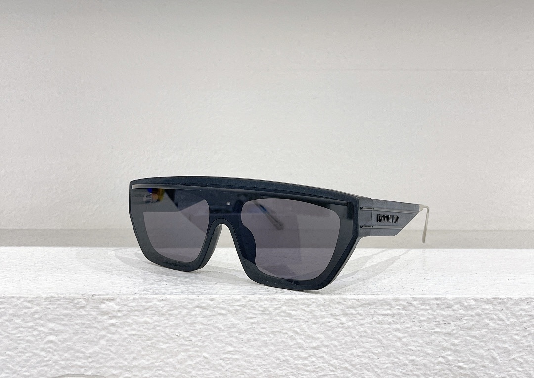 Other DIORMODEL:DioClub M7USIZE:140 0-140