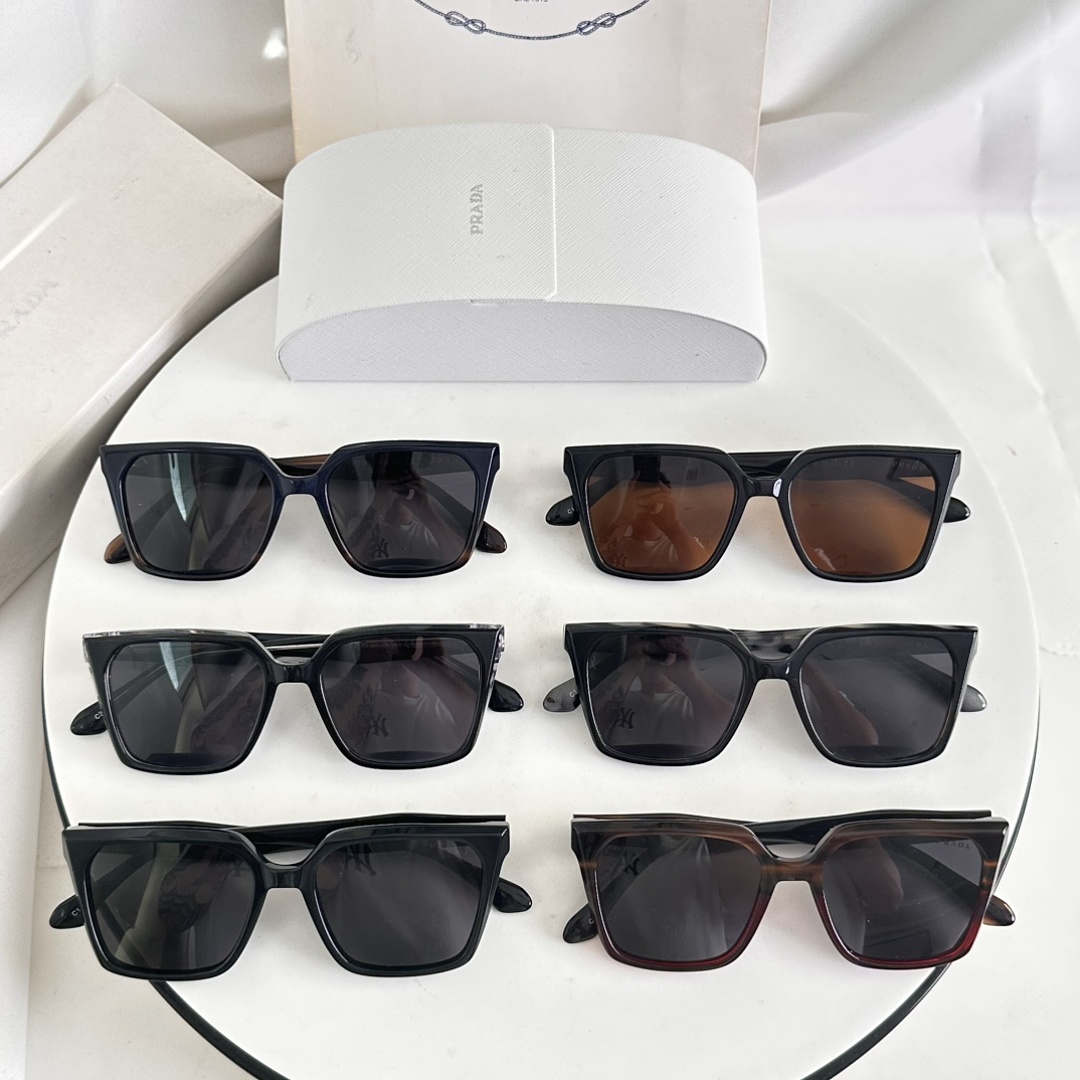 Prada PRAD MODEL:F2780 SIZE:53 - Image 2