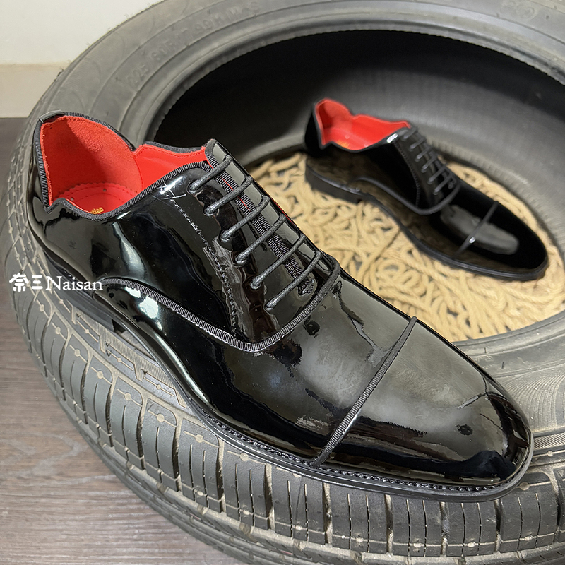 ▶ Christian Louboutin Loafers, photo 1