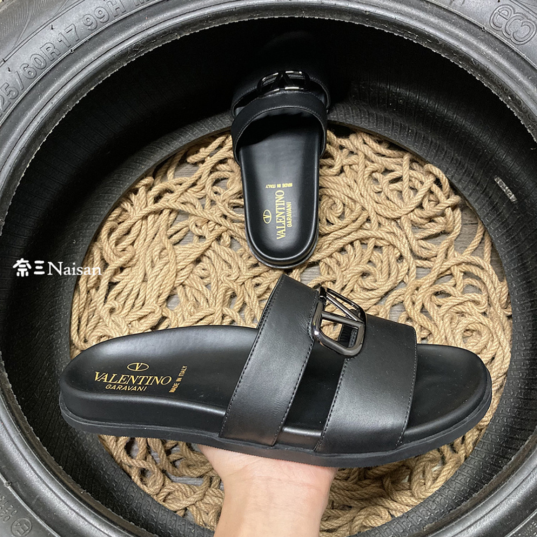 ▶ Valentino Sandals - Image 8