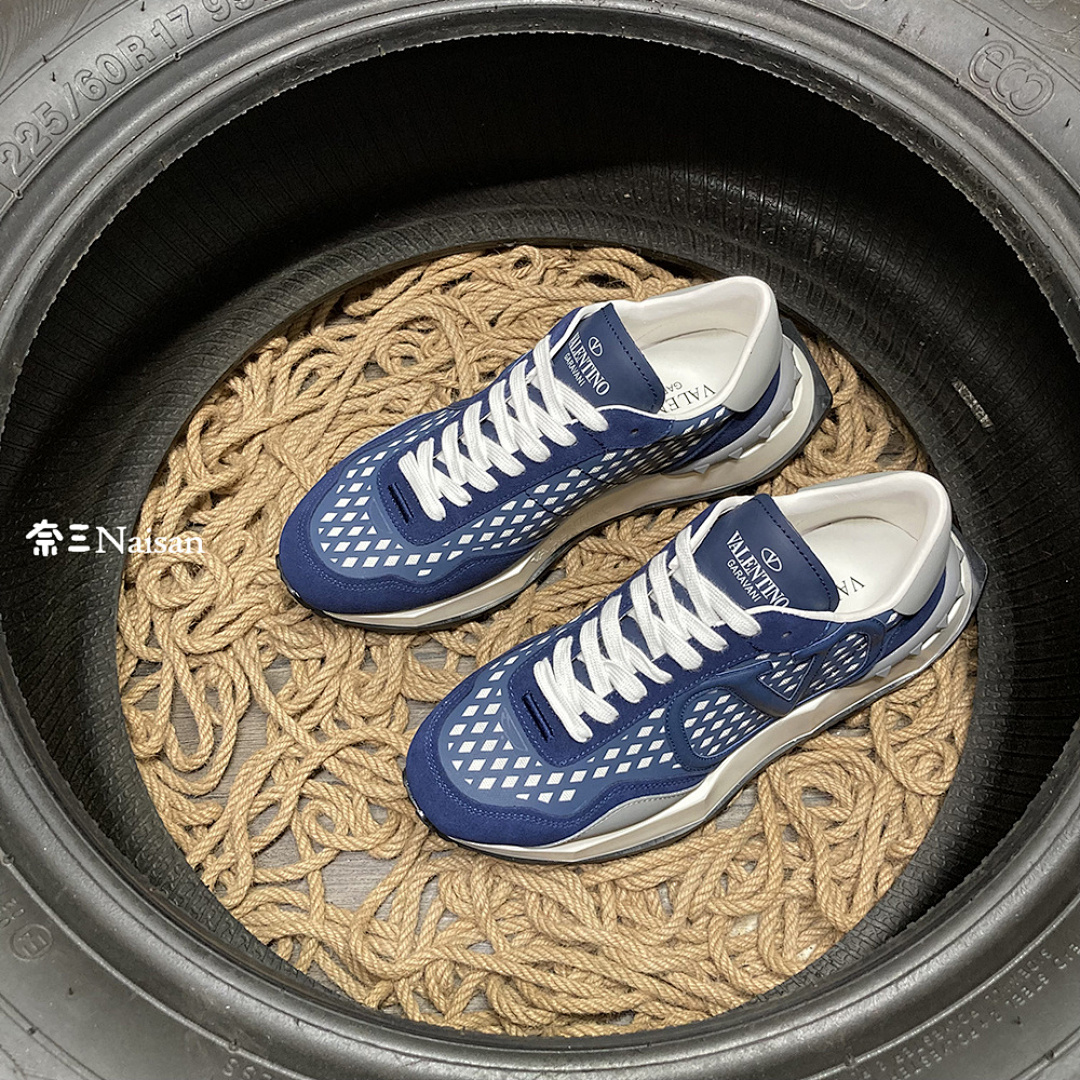 ▶ Valentino Sneakers - Image 7