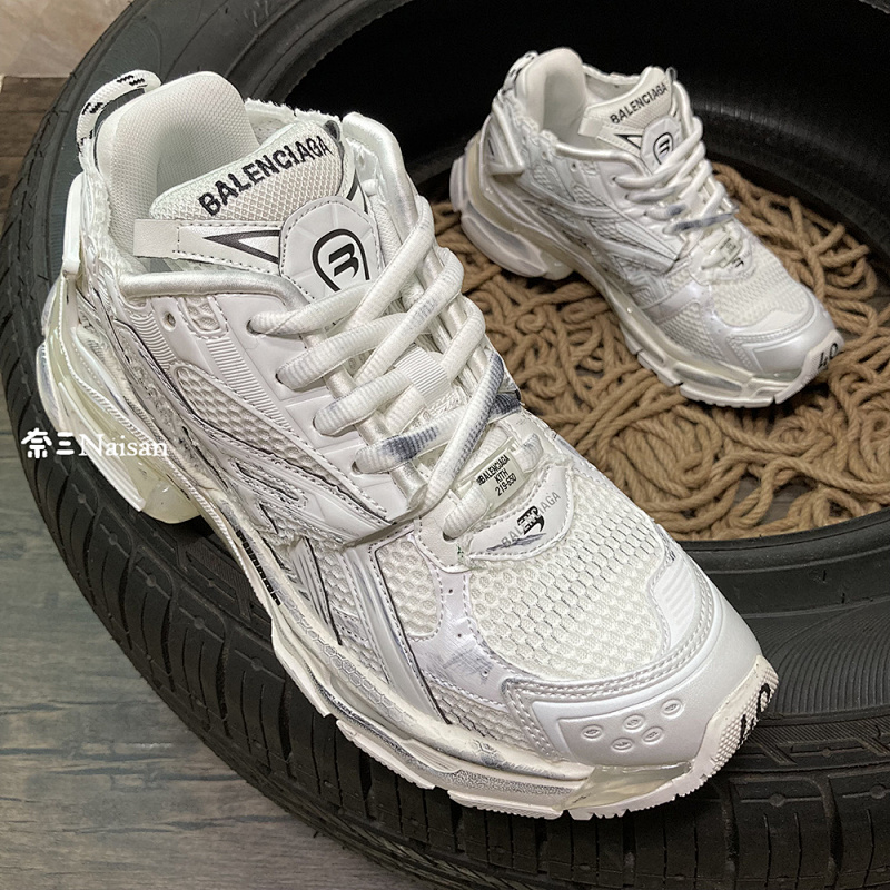 ▶ Balenciga Sneaker, photo 1