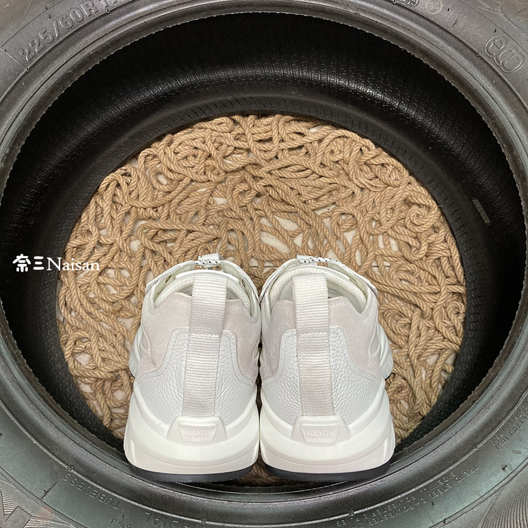 ▶ VT Sneakers - Image 10