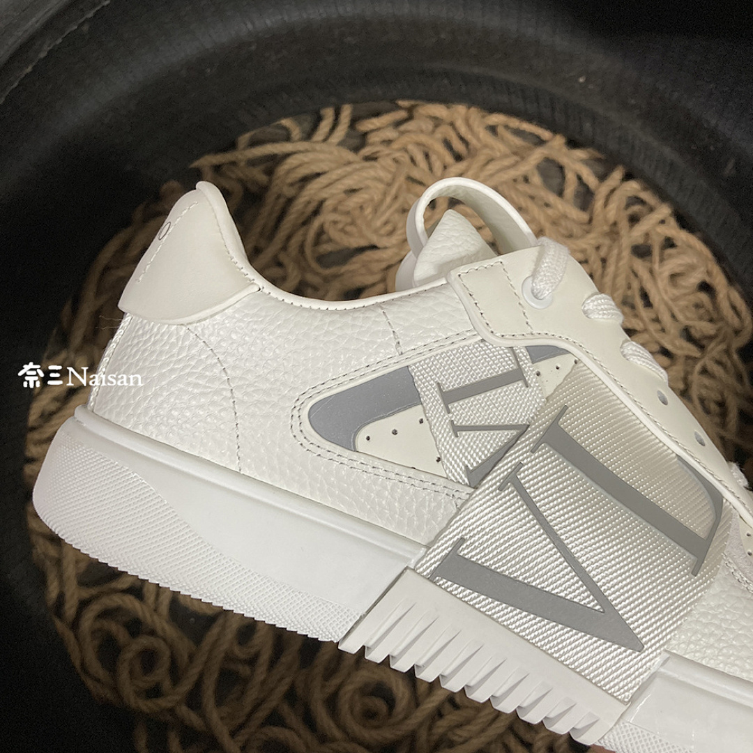 ▶ VL7N SNEAKER - Image 11
