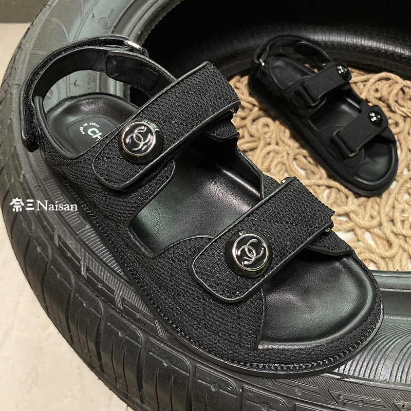 ▶ CHANEL Sandals, photo 1