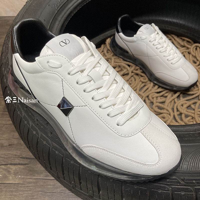 ▶ STUD AROUND LOW-TOP CALFSKIN AND NAPPA, photo 1