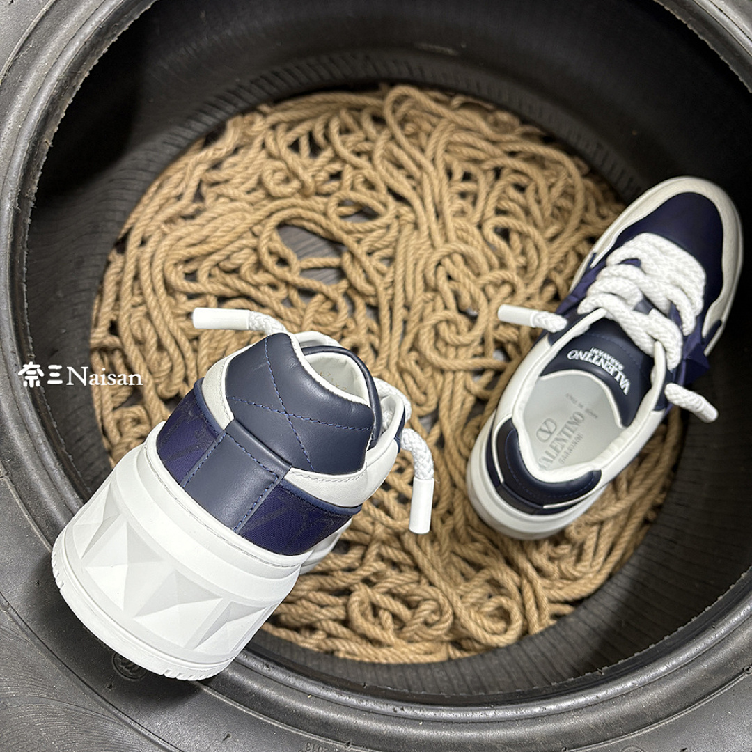 On Running ONE STUD XL NAPPA LEATHER LOW-TOP - Image 9