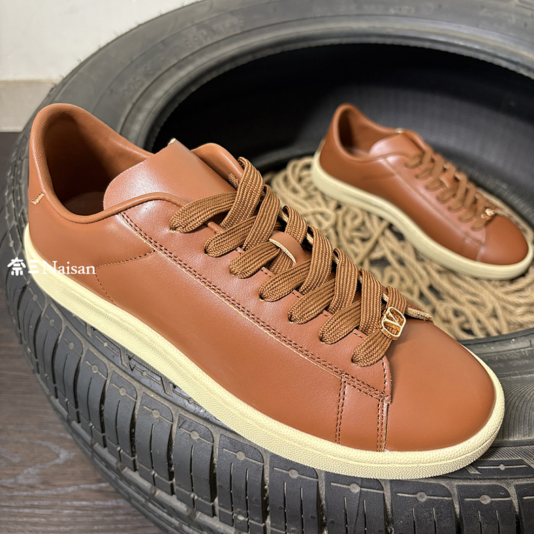 ▶ Royco Trainer
