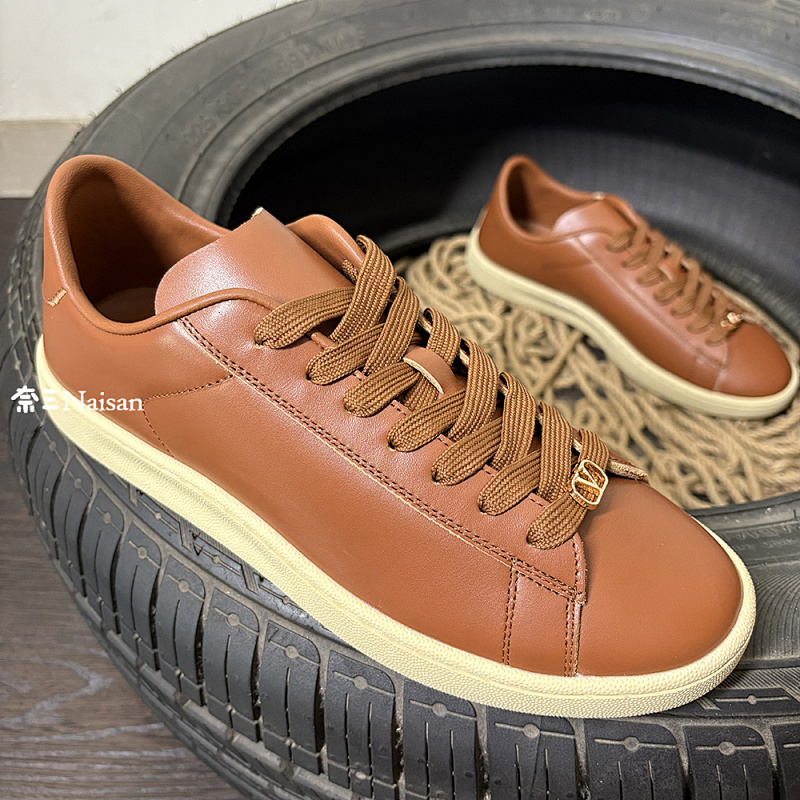 ▶ Royco Trainer