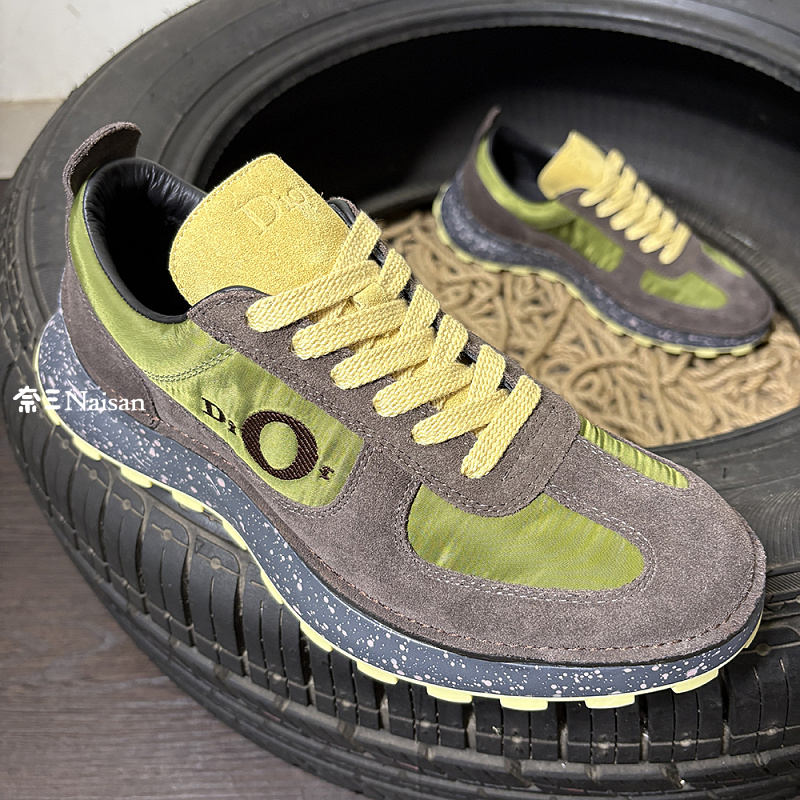 ▶ Squash Sneaker, photo 1