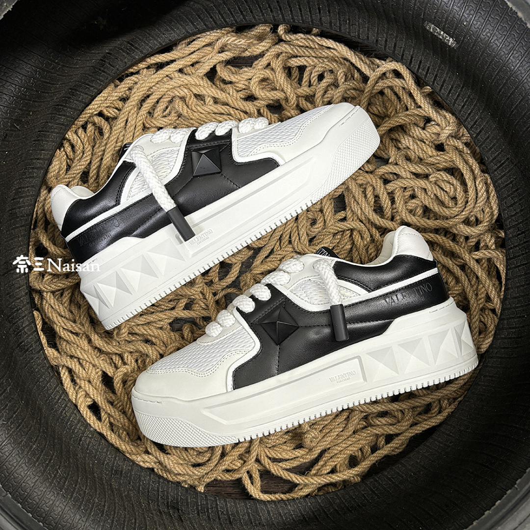 On Running ONE STUD XL NAPPA LEATHER LOW-TOP - Image 11