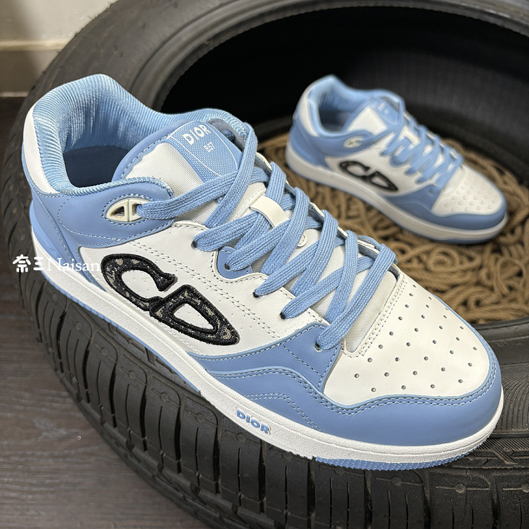 ▶ Low-Top Sneaker, photo 1