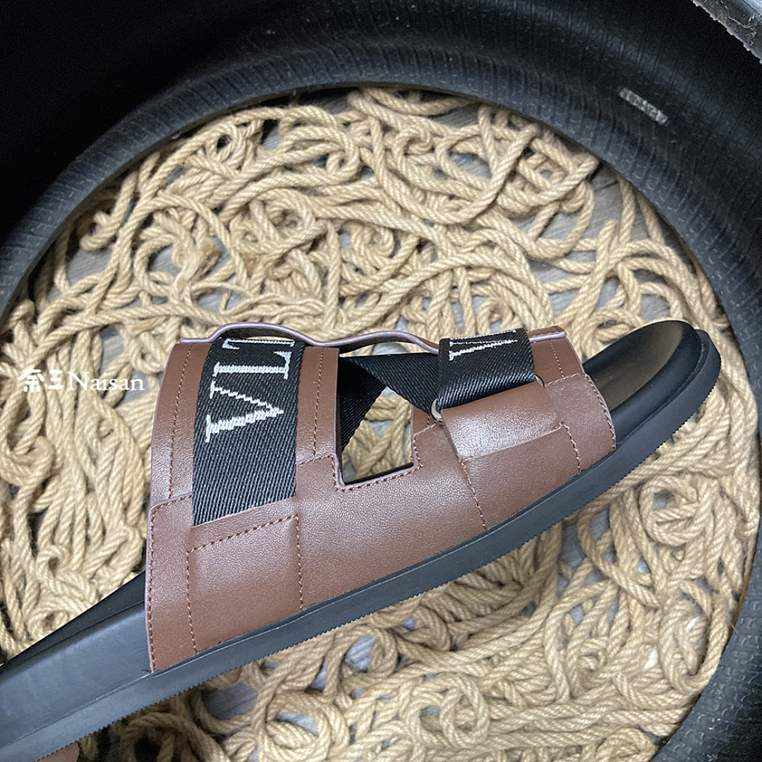 ▶ Valentino Sandals - Image 12
