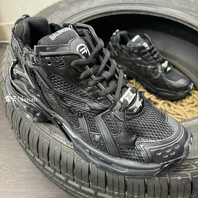 ▶ Balenciga Sneaker, photo 1