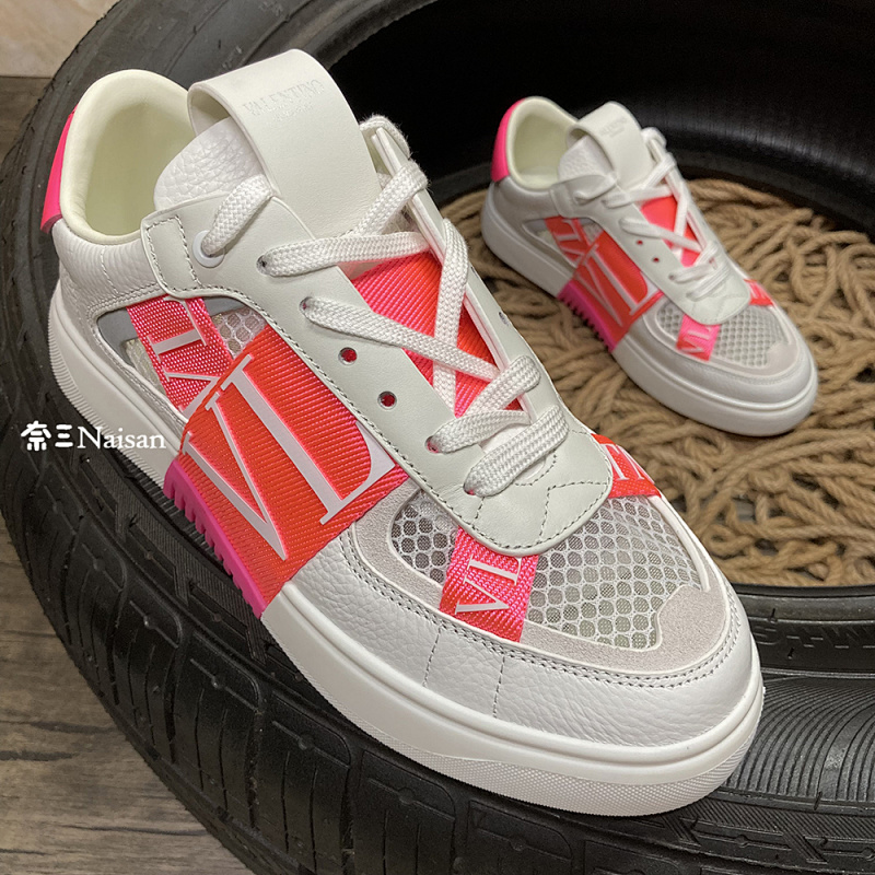 ▶ VL7N LOW-TOP SNEAKER