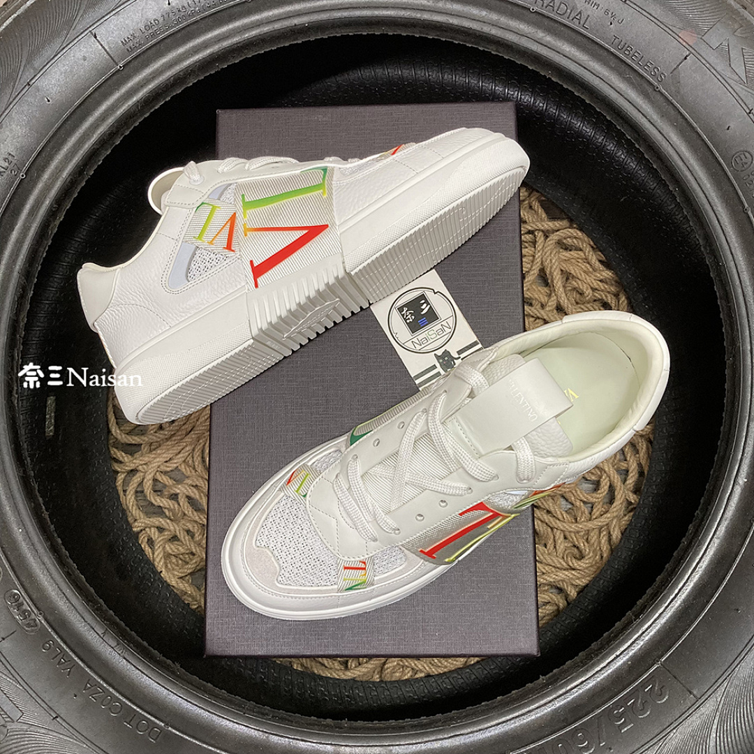 ▶ VL7N LOW-TOP SNEAKER - Image 2