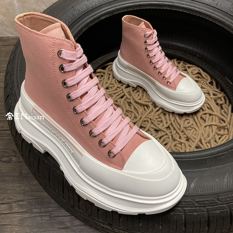 ▶ Alexander McQueen TREAD SLICK LACE UP Sneaker