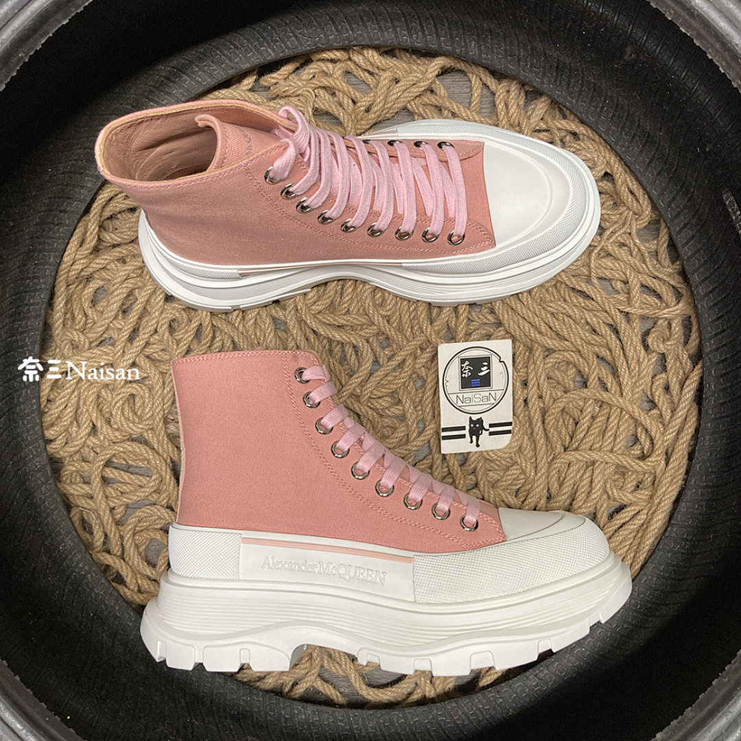 ▶ Alexander McQueen TREAD SLICK LACE UP Sneaker - Image 4