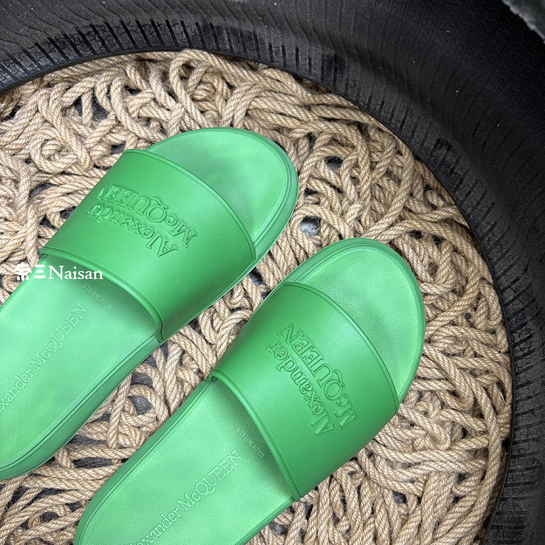 ▶ McQueen Slides - Image 6