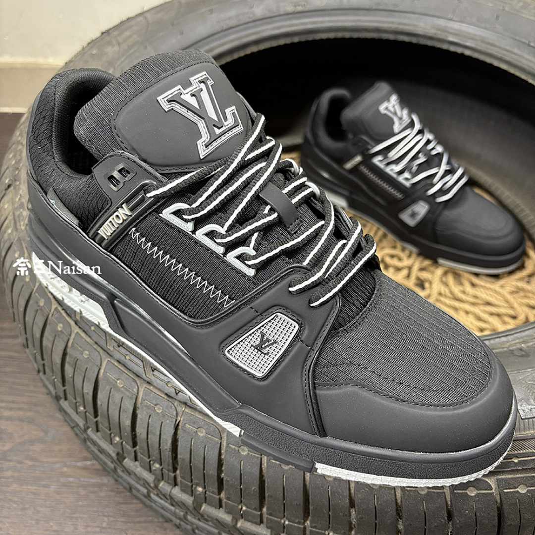 ▶ 1V Trainer Sneaker, photo 1