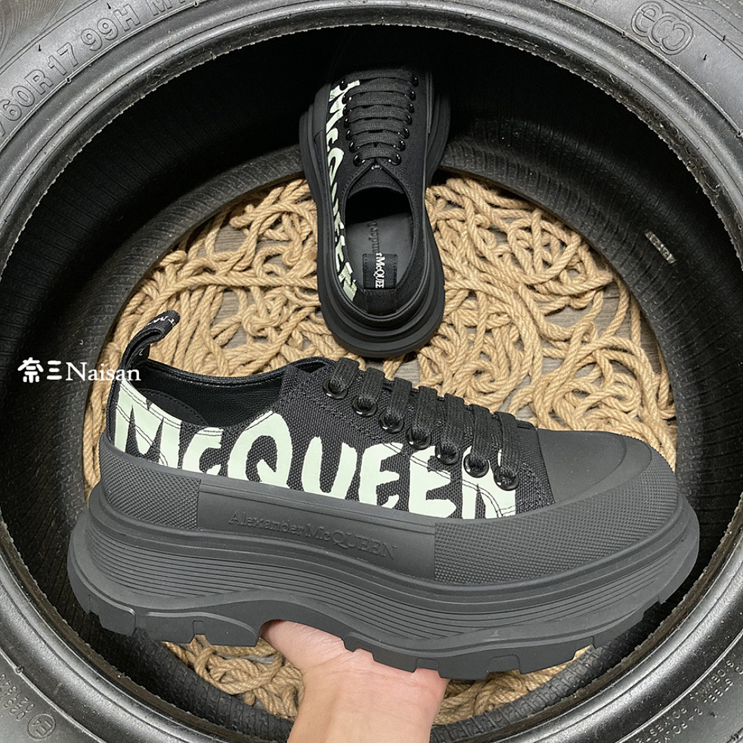 ▶ Alexander McQueen TREAD SLICK LACE UP Sneaker - Image 8