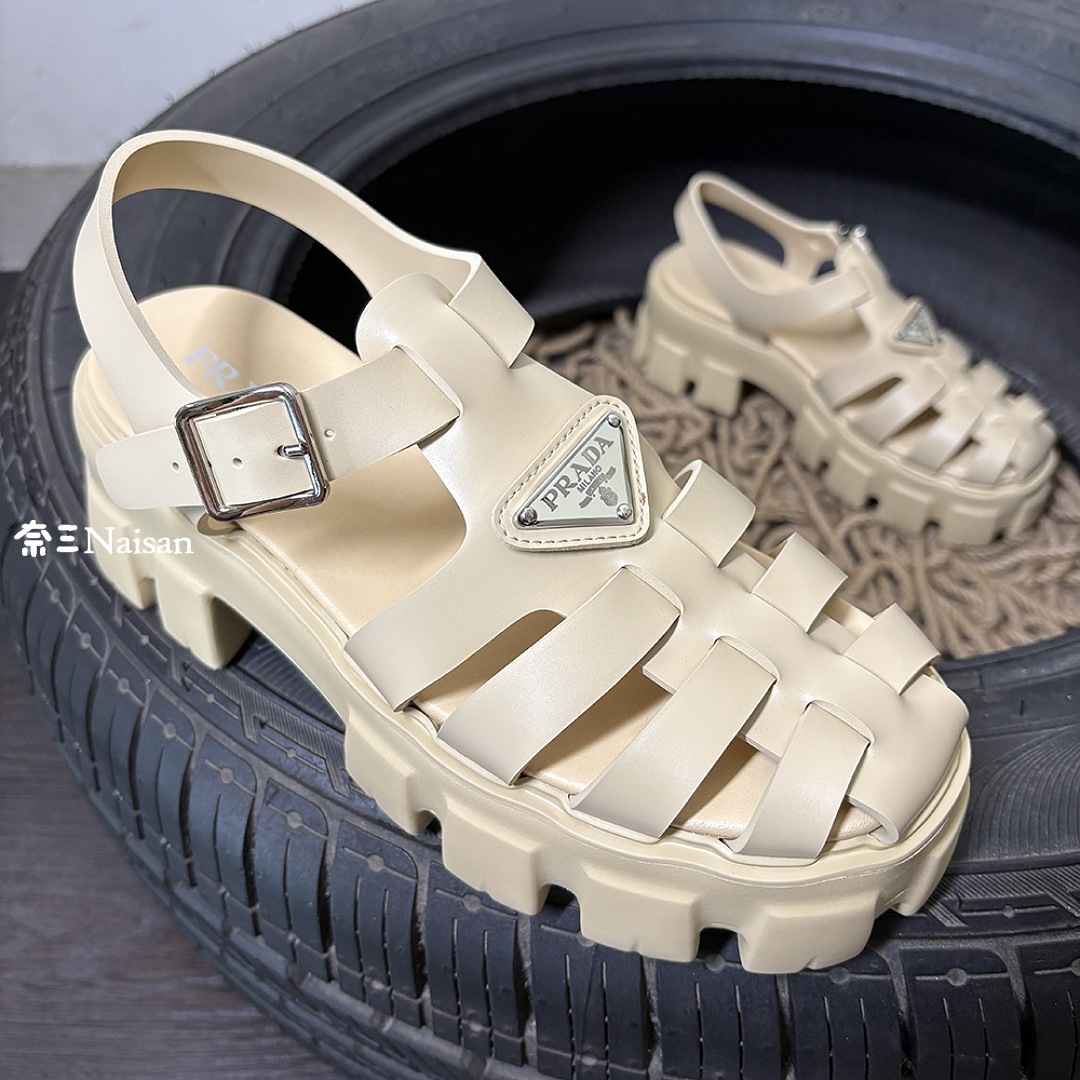 ▶ Rubber Monolith Sandals, photo 1