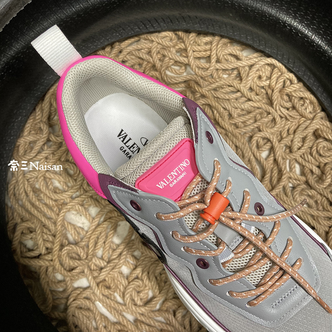 ▶ VT Sneakers - Image 13