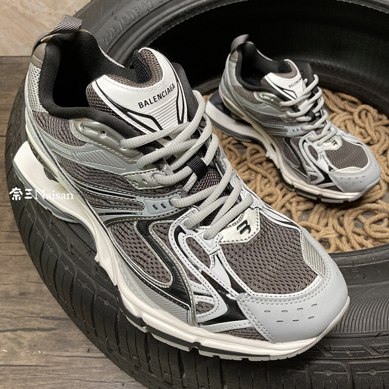 ▶ Balenciga Sneaker, photo 1