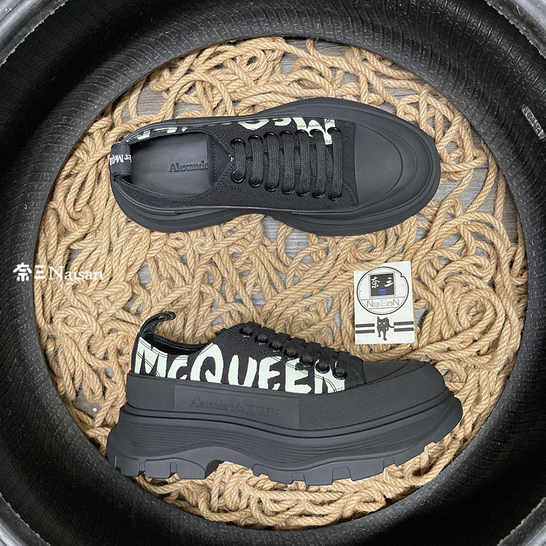 ▶ Alexander McQueen TREAD SLICK LACE UP Sneaker - Image 4