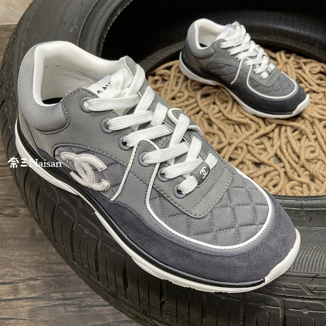 ▶ CHANEL Sneaker, photo 1