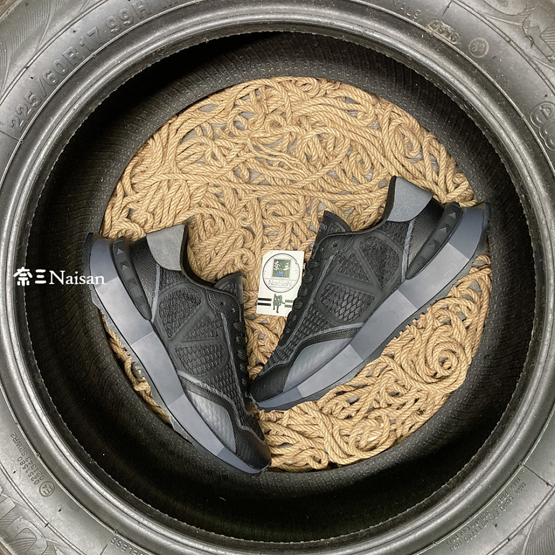 ▶ Valentino Sneakers - Image 3