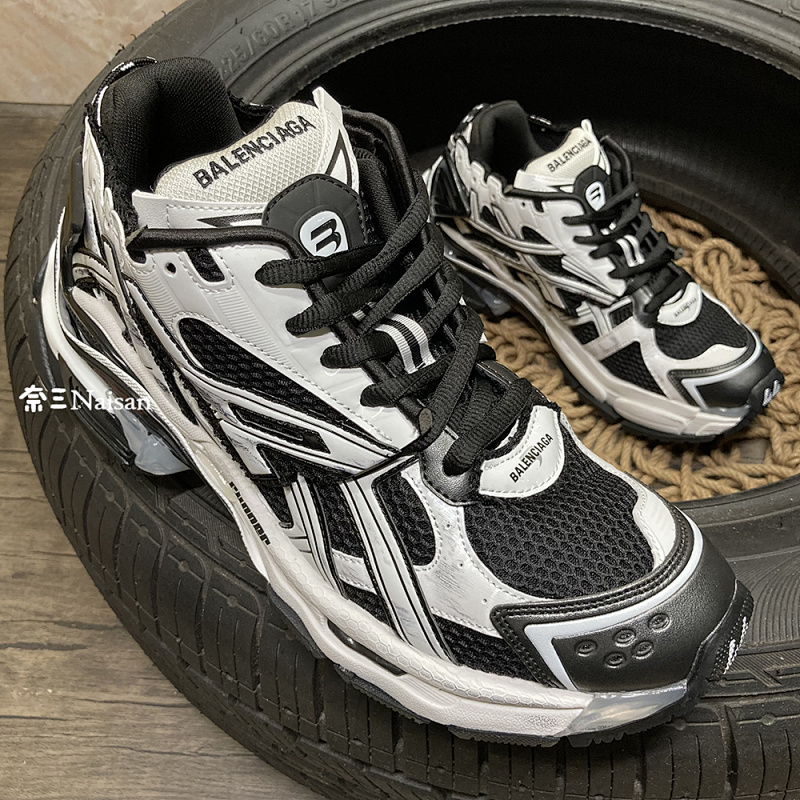 ▶ Balenciga Sneaker, photo 1