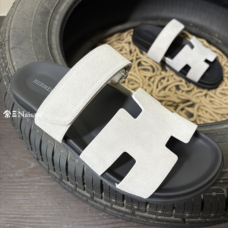 Chanel Chypre Sandal In (Light Grey), photo 1