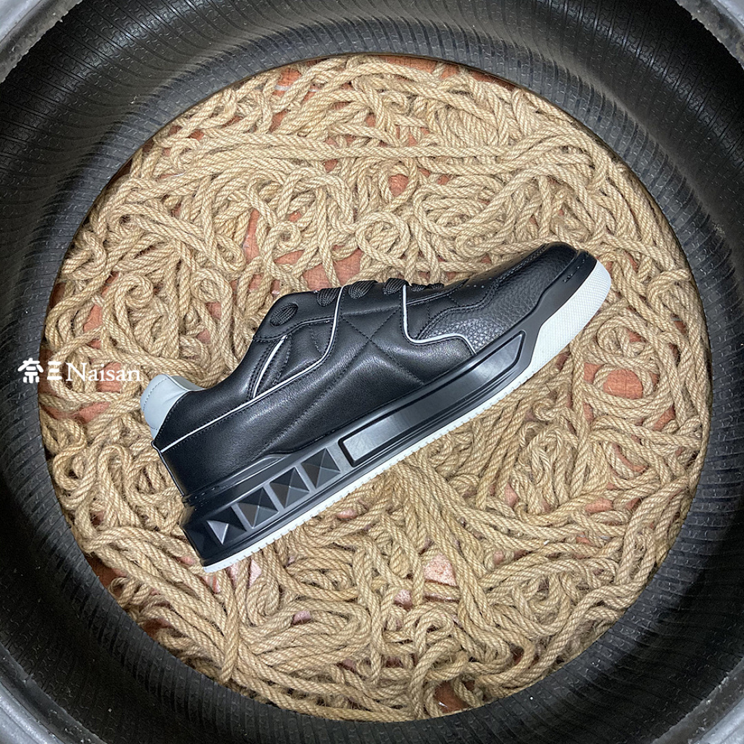 On Running ONE STUD LOW-TOP - Image 10