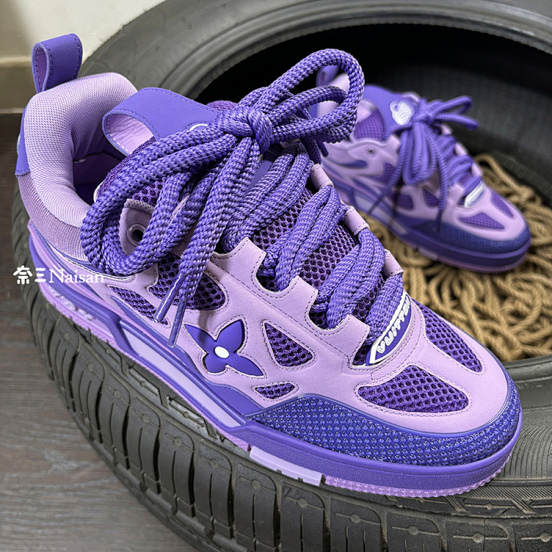 ▶ LV Skate Trainers, photo 1