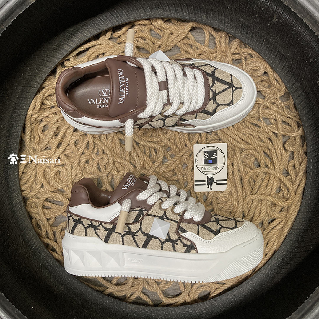 On Running ONE STUD XL NAPPA LEATHER LOW-TOP - Image 4