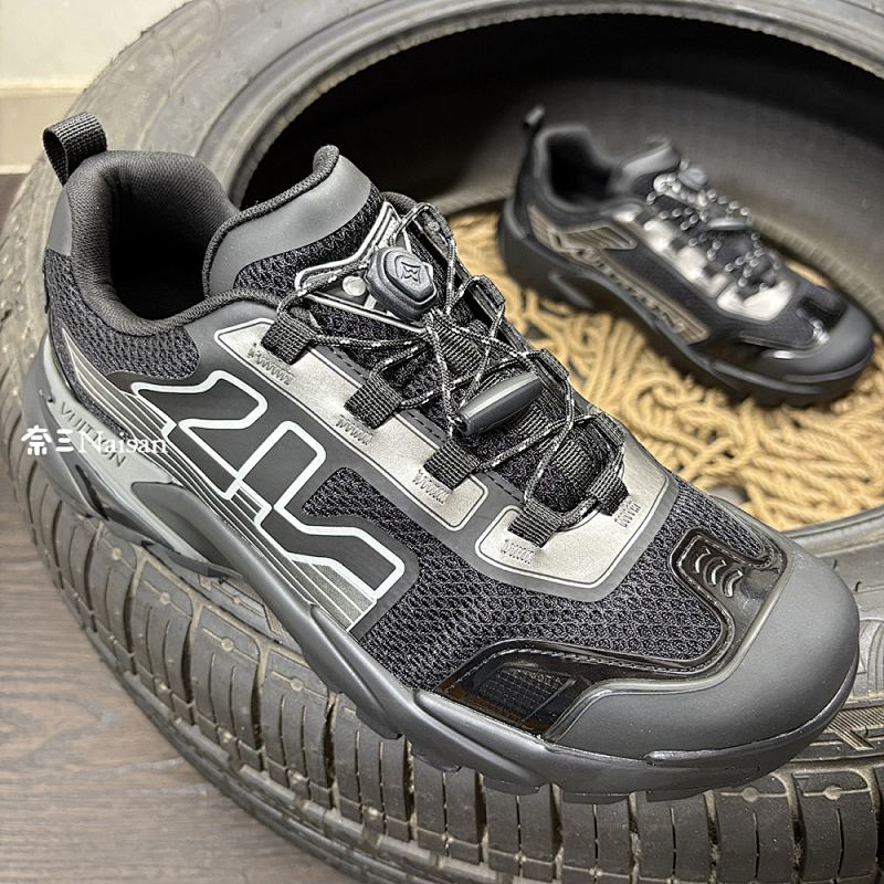 ▶ LV Runner Tatic Sneaker, photo 1
