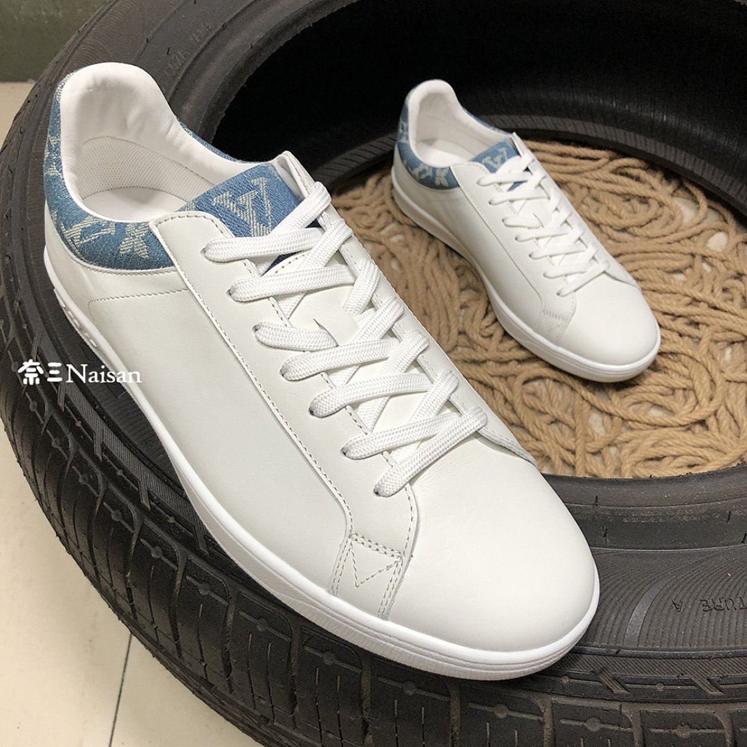 ▶ LUXEMBOURG Sneakers, photo 1