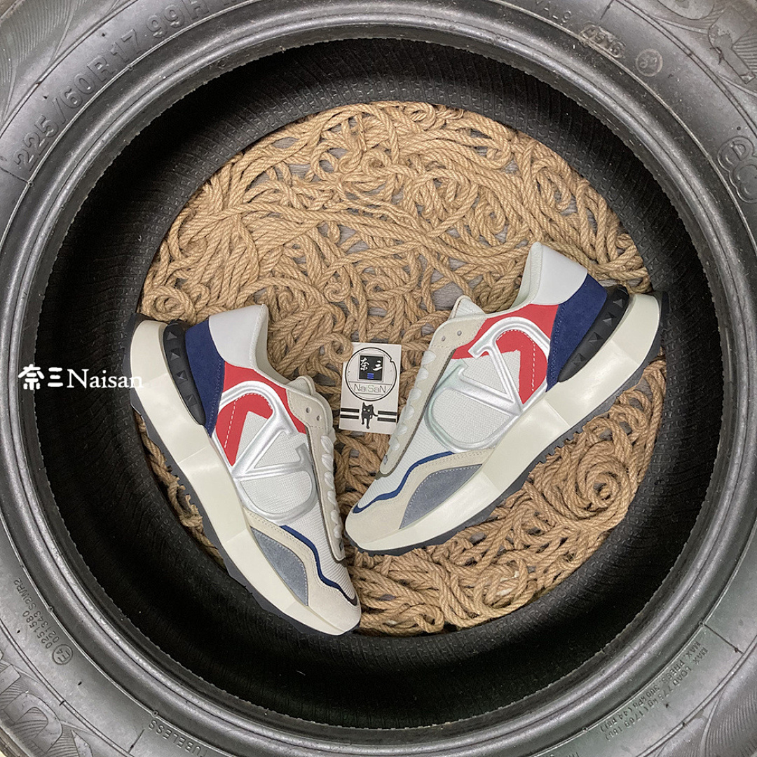 ▶ Valentino Sneakers - Image 3