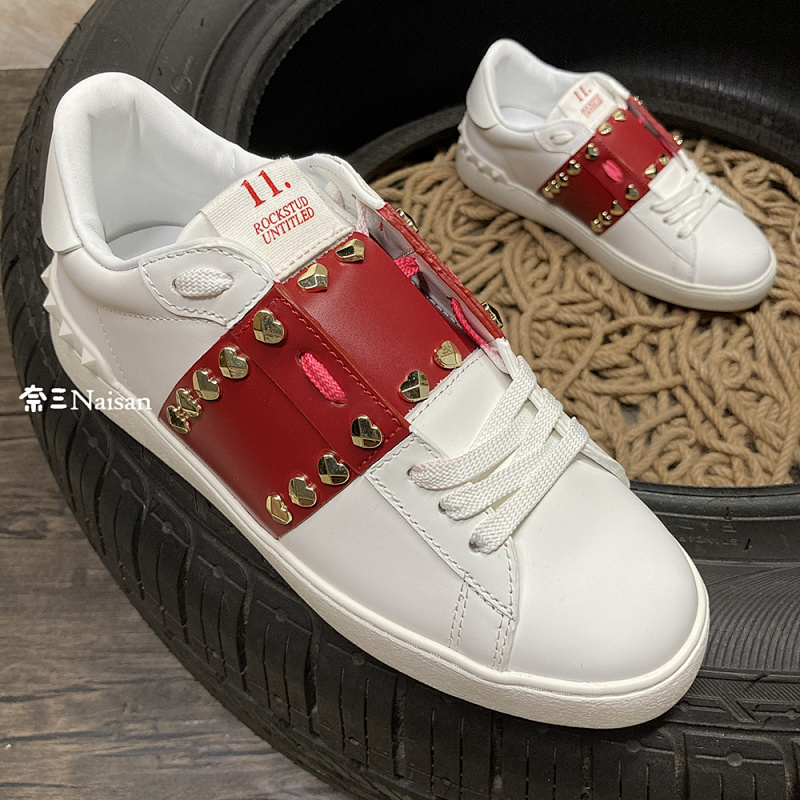 ▶ ROCKSTUD