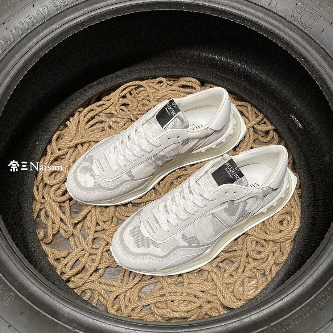 ▶ Valentino Sneakers - Image 7