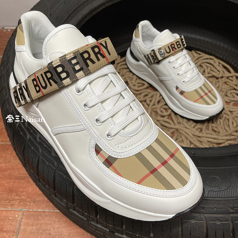 ▶ Burberry Sneakers, photo 1