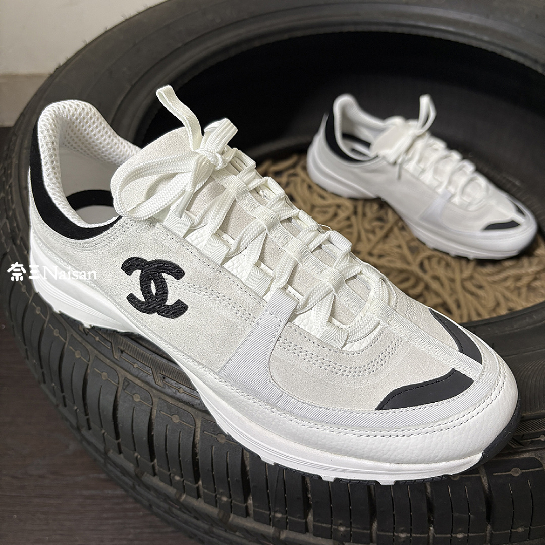 ▶ CHANEL Sneaker, photo 1