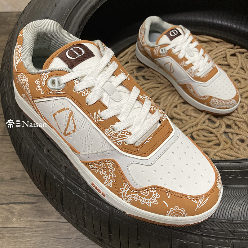 ▶ LOW-TOP, photo 1