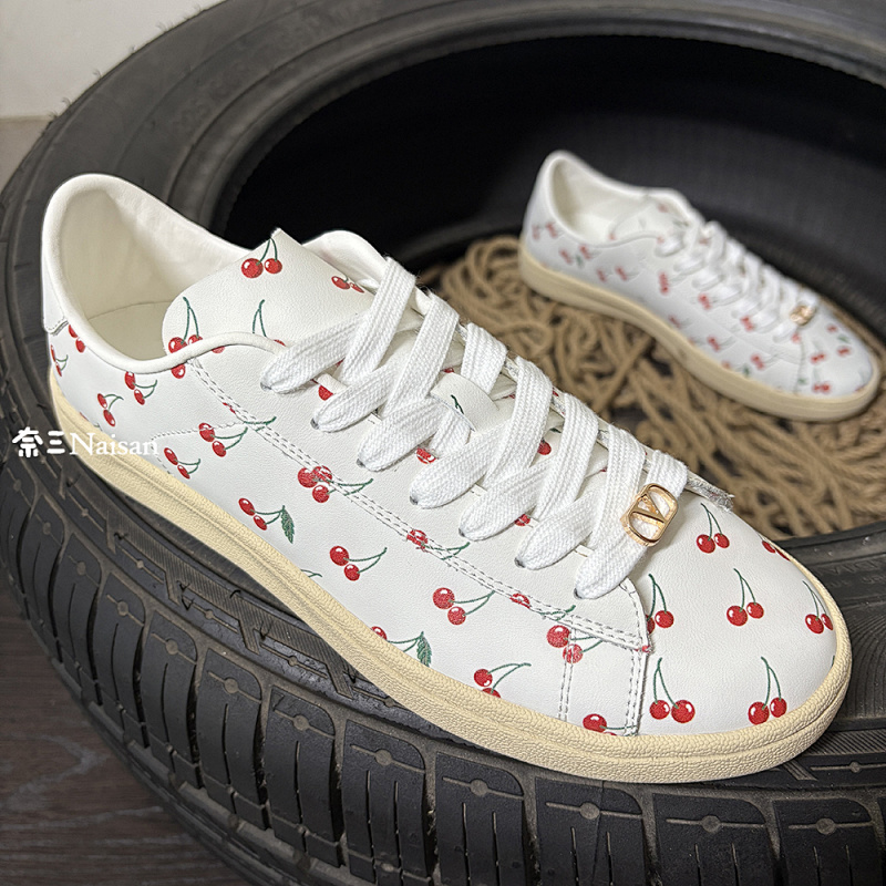 ▶ Royco Trainer