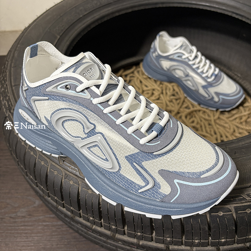 Product Product, photo 1