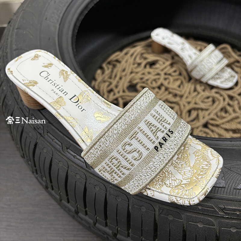 ▶ Dway Heeled Slide, photo 1