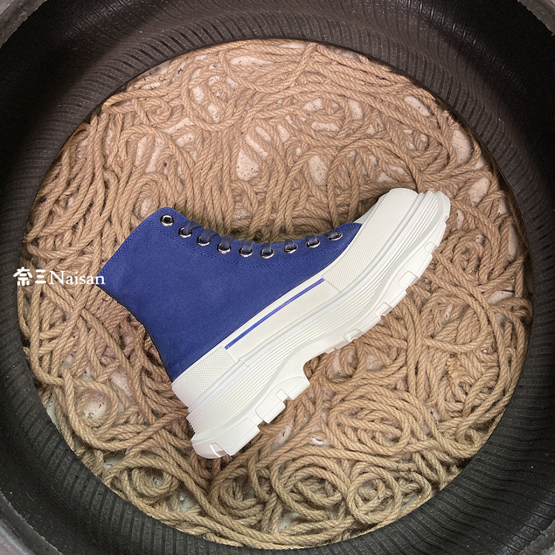 ▶ Alexander McQueen TREAD SLICK LACE UP Sneaker - Image 11