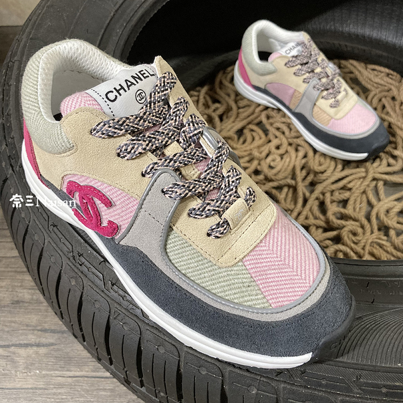 ▶ CHANEL Sneaker, photo 1